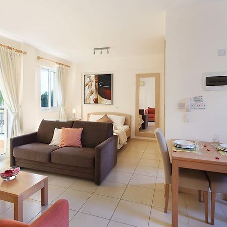 Adamou Gardens Apartment Paphos Exterior photo