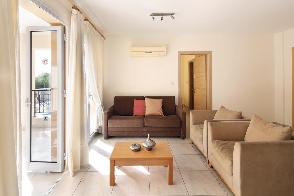 Adamou Gardens Apartment Paphos Exterior photo