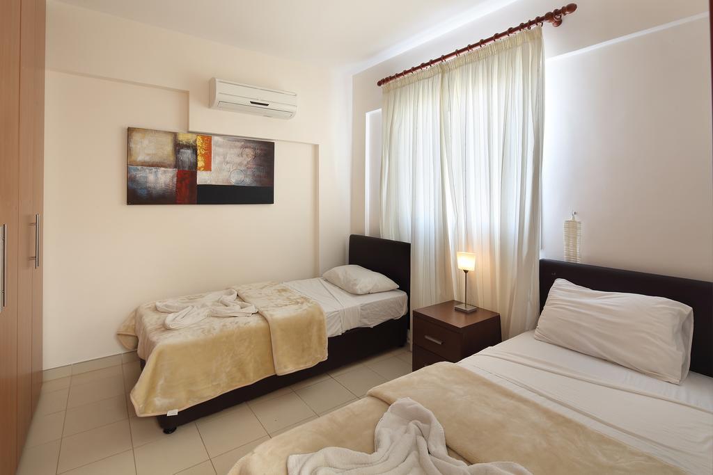 Adamou Gardens Apartment Paphos Exterior photo